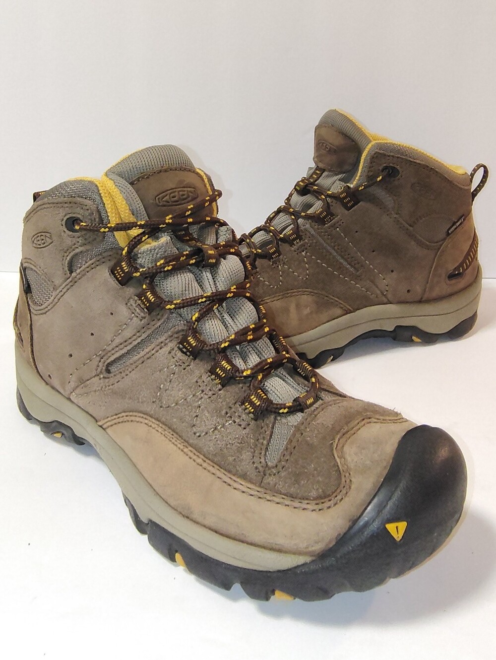 KEEN Dry Susanville Womens Mid Hiking Waterproof Lace-up Outdoor Rugged Boots